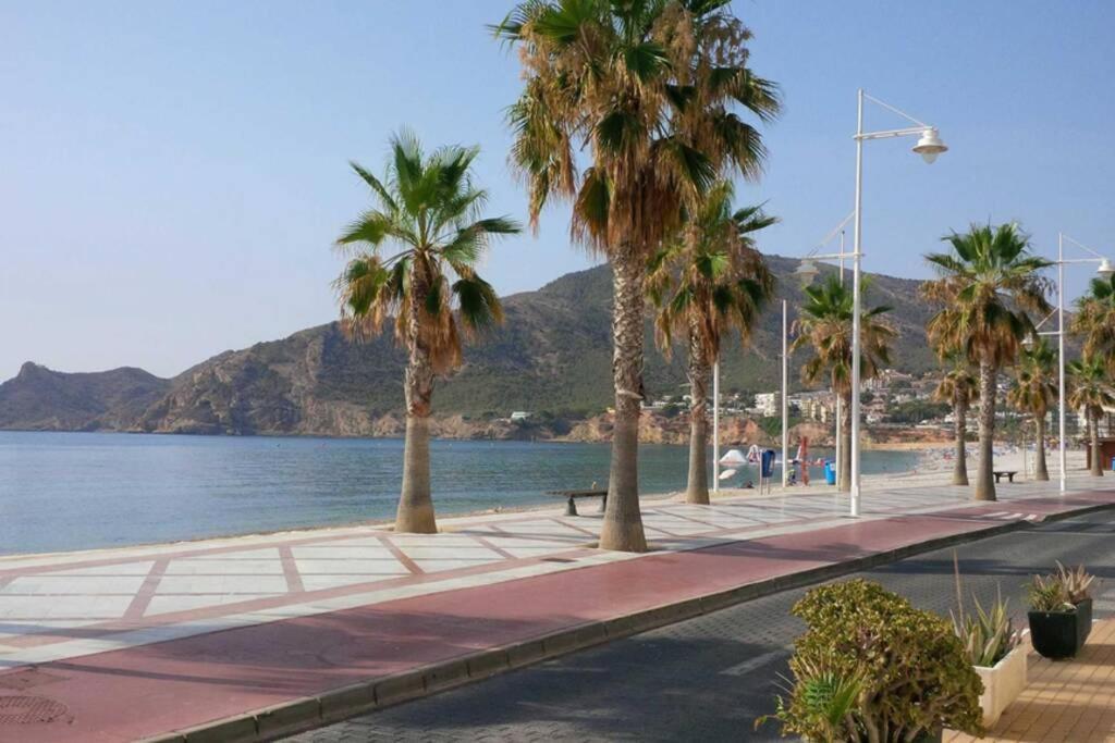 Апартаменты Apartamento Enfrente Del Mar Альтеа Экстерьер фото
